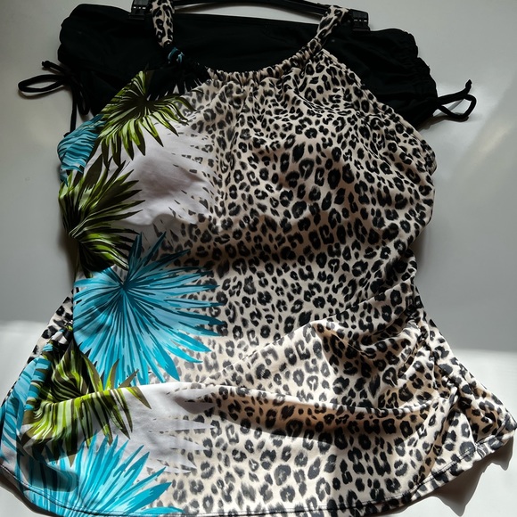 Cheetah Palm 2Piece Tankini Swimsuit 🩱 Size 16 - Picture 3 of 3